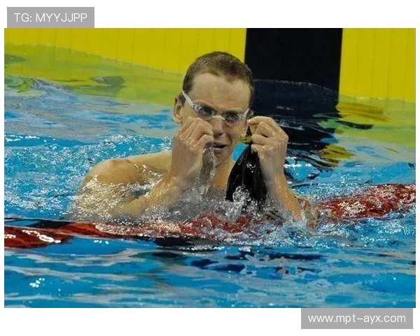 谢娜·杰克闪耀澳大利亚游泳赛场，勇夺金牌振奋人心